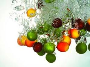 ხილის პილინგი ხილის მჟავებით, რომლის წყალობითაც ხდება კანის უჯრედების განახლება